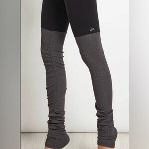 ALO Yoga Black and Gray Leggings~Goddess